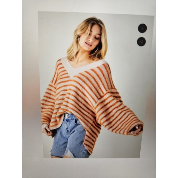DAVI & DANI Sweaters - NWT Davi & Dani Oversized Rust Striped Fuzzy V-Neck Sweater, Plus Sz. 1X